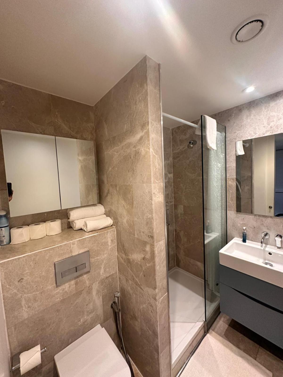 Spacious Central London Flat - 2Bhk エクステリア 写真
